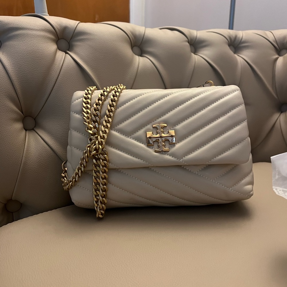 Tory Burch Beige Quilted Shoulder Bag with Gold Chain